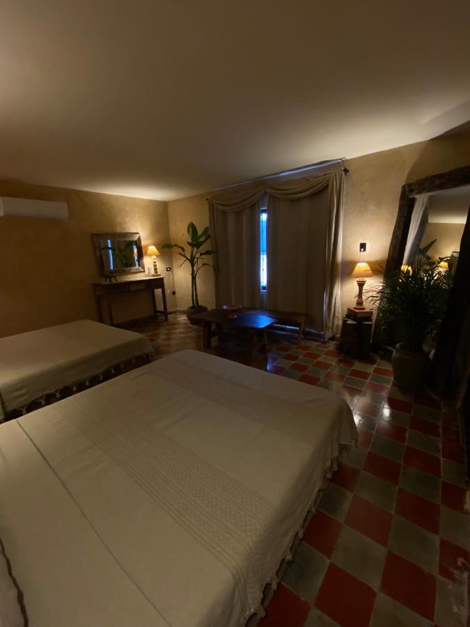 Casa Silice Guesthouse Valladolid  Zewnętrze zdjęcie
