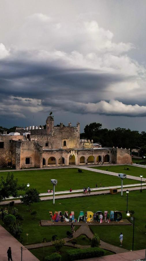 Casa Silice Guesthouse Valladolid  Zewnętrze zdjęcie