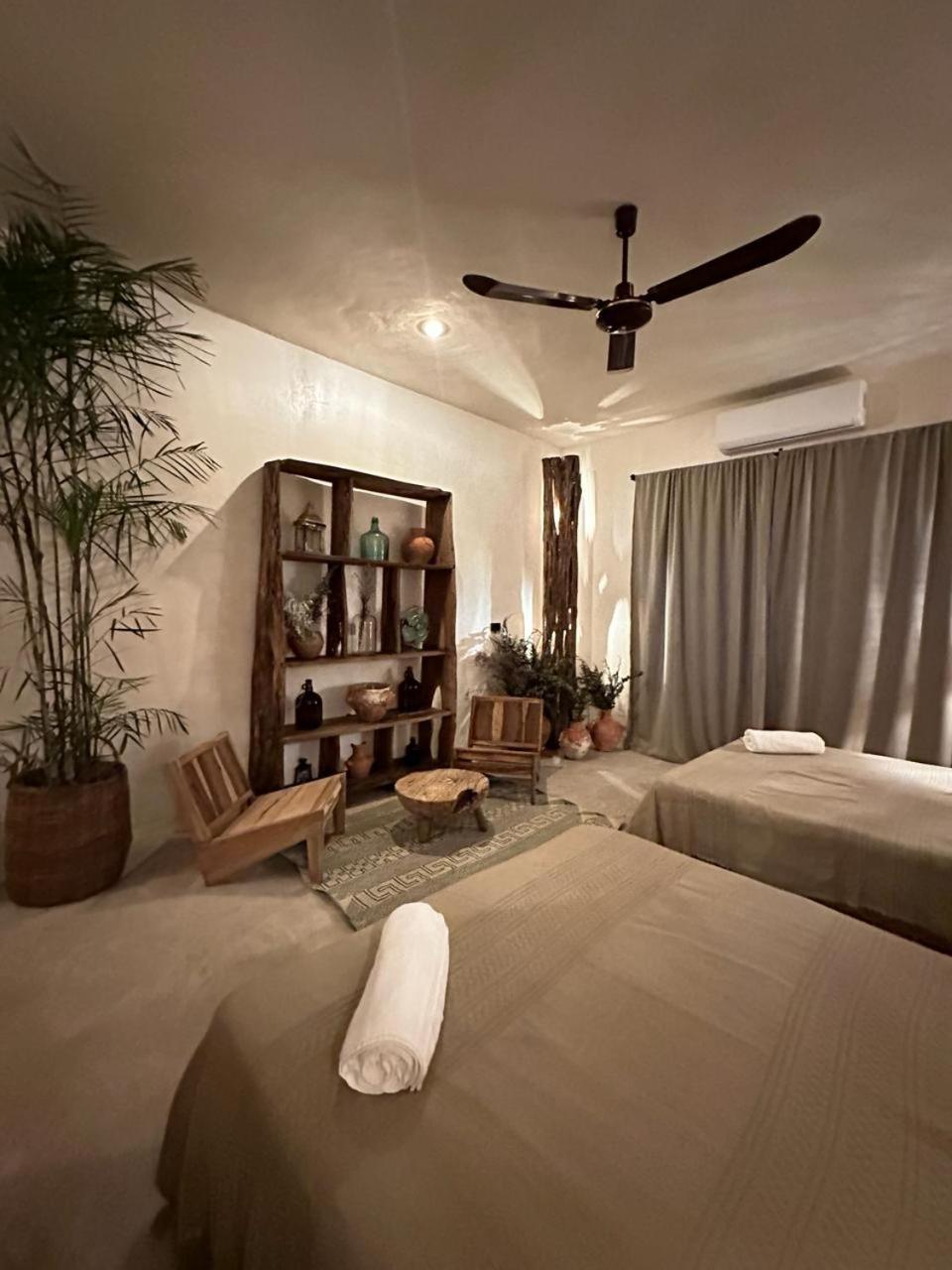 Casa Silice Guesthouse Valladolid  Zewnętrze zdjęcie